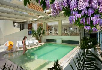 Hotel Romagna has Balcony rooms