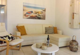 A&V s Home has Balcony rooms