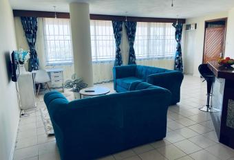 Swan Lakeview 2 Apartment with WiFi,Netflix Free Parking,Sunset,Lakeview allows 18 year olds to book a room