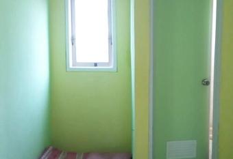 Kost Putra Sidoarjo allows 18 year olds to book a room