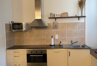 Le Micocoulier has Balcony rooms