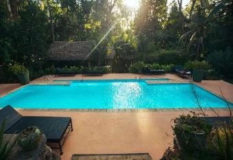 Sanna Eco Lodge allows 18 year olds to book a room