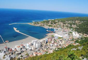 2 bedrooms appartement at Shengjin 50 m away from the beach with sea view balcony and wifi has Balcony rooms