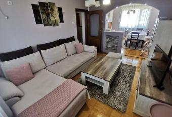 Apartman Andrija has Balcony rooms