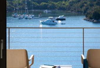Sivota Deamaris Luxury Boutique Hotel has Balcony rooms