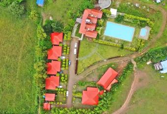 7 Heaven Villas & Resorts has Balcony rooms