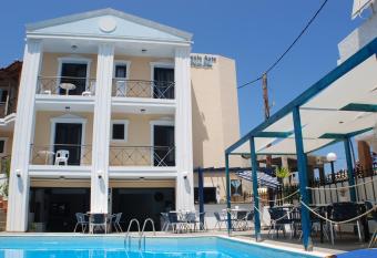 Renia Hotel Agia Pelagia has Balcony rooms