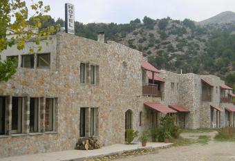 To Exari has Balcony rooms