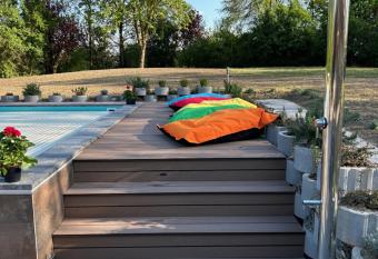 Hotel Tre Ville allows 18 year olds to book a room