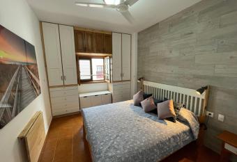 candelaria vacaciones centro, playa 20 metros, in center holidays beach at 20 meters has Balcony rooms