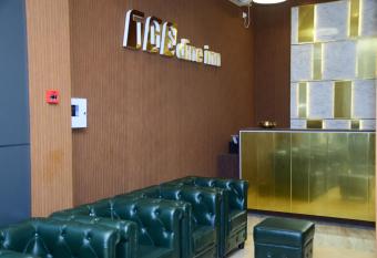 TGS Dine Inn has Balcony rooms