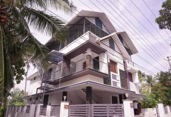 2 BHK Luxurious Residential House near Edappally has Balcony rooms