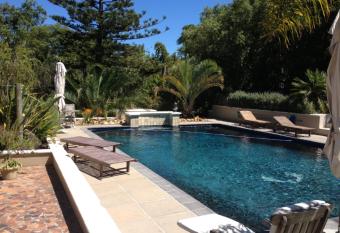 Serena Villa has Balcony rooms