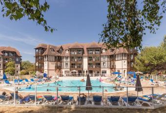 Golf De Deauville , PLACE-INN has Balcony rooms