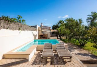 Finca Es Canyaret has Balcony rooms