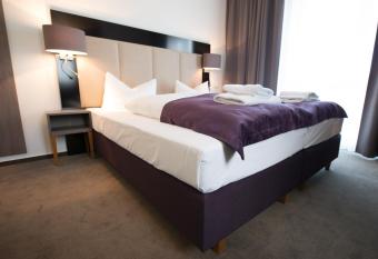 Goethe Business Hotel by Trip Inn allows 18 year olds to book a room