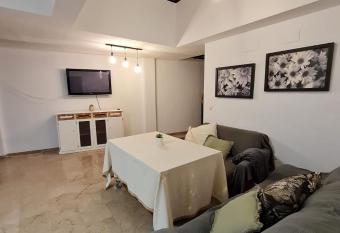 Precioso   tico Churriana con terraza has Balcony rooms