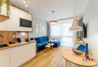 LABA Ko  obrzeg Apartamenty Kasprowicza 20 allows 18 year olds to book a room