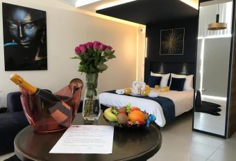 Appartement Standing plage (terrasse et parking) has Balcony rooms