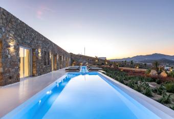 Villa Brooklyn by Blanco Villas has Balcony rooms