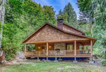 Barlow Trail Lodge has Balcony rooms
