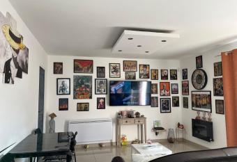 maison entre Disneyland et Paris has Balcony rooms