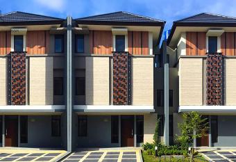 Regentown Near ICE BSD allows 18 year olds to book a room