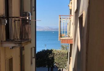 Rosy House has Balcony rooms