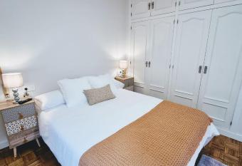 Apartamento ALBANY Mno DOMINGUEZ BERRUETA has Balcony rooms