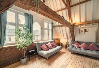 The Hendrik Square Apartments allows 18 year olds to book a room