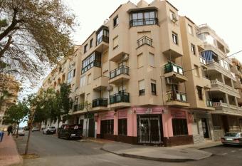                                                2                       200                   has Balcony rooms