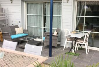 Agr  able appartement    1km du centre de La Teste-de-Buch allows 18 year olds to book a room