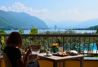 Hotel Ulivi has Balcony rooms