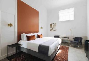 Baringer Suite 205 The Bellwether Hotel allows 18 year olds to book a room