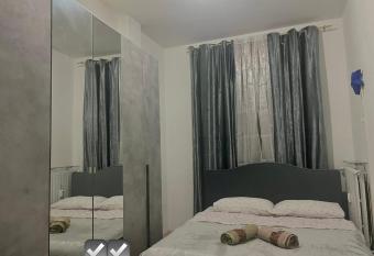 Appartamento Mire&Geo allows 18 year olds to book a room