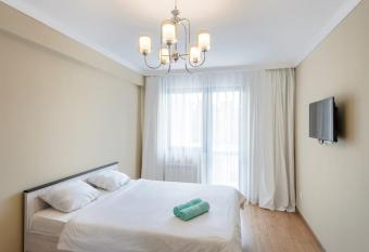 Apartment City Park allows 18 year olds to book a room