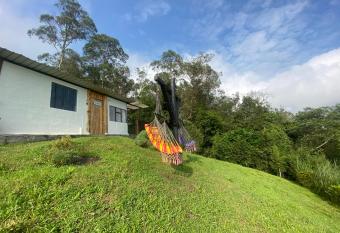 Mirador La Colina has Balcony rooms