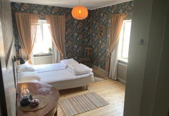 Elisabets Vandrarhem Hemse has Balcony rooms