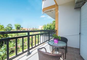Aleka Apartment 2 has Balcony rooms