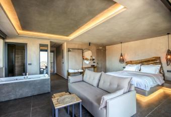 Meteora Heaven and Earth premium suites - Adults Friendly allows 18 year olds to book a room