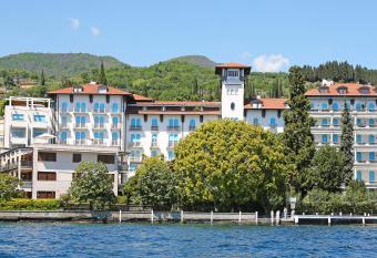 Hotel Savoy Palace has Balcony rooms