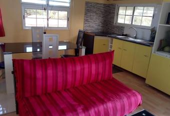 Chez Claude has Balcony rooms