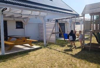 Lazurowe Apartamenty allows 18 year olds to book a room