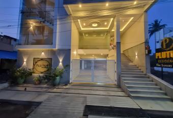 PLUTUS RESIDENCY has Balcony rooms