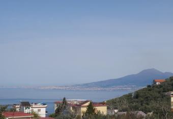 Olindo e Cristina apartments has Balcony rooms