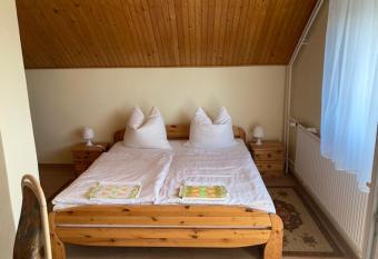 PBJ Apartman has Balcony rooms