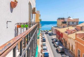 CASA ALABO has Balcony rooms