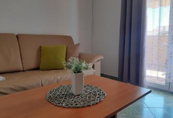 Apartmani Leon has Balcony rooms