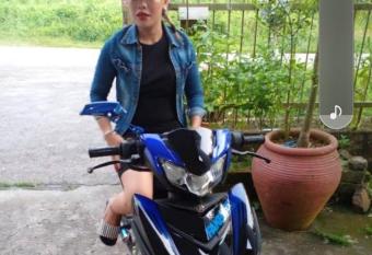 Batu 4 has rooms with a private hot tub