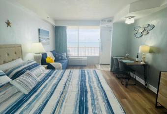 Daytona Beach Resort Oceanfront Condostudio has Balcony rooms